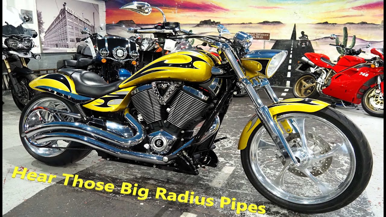Victory Jackpot V Twin 106,Radius pipes, Start up and walk around this Custom Motorcycle