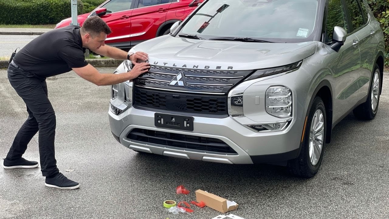 Unboxing and installing 2022 Outlander hood emblem!