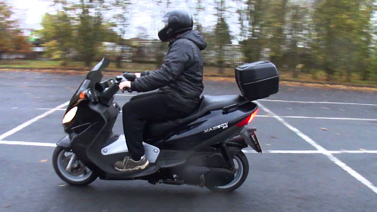 2000 MALAGUTI MADISON 125 YAMAHA YP125 ENGINE 1 OWNER AUTO VGC NEW MOT & TAX V5