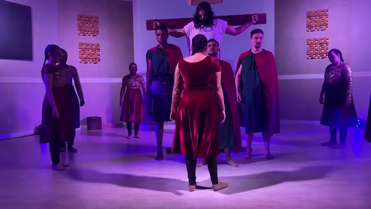 COREOGRAFIA : OVELHA MUDA + PODEROSAMENTE VIVO