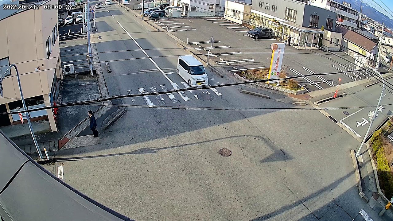 山形県山形市篭田交差点ライブカメラ Yamagata Yamagatashi Live camera.world.cam