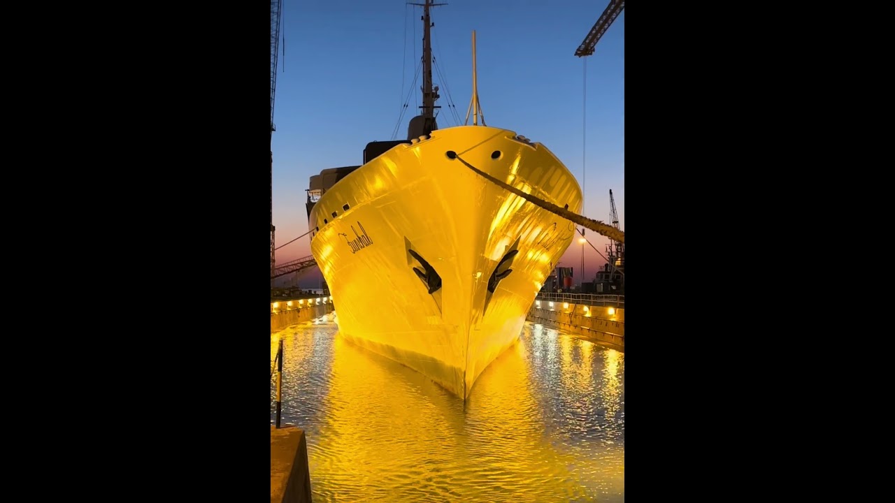 Mes plus belles images du Paquebot FUNCHAL lors de mes diff&eacute;rentes visites entre 2020 et 2024.