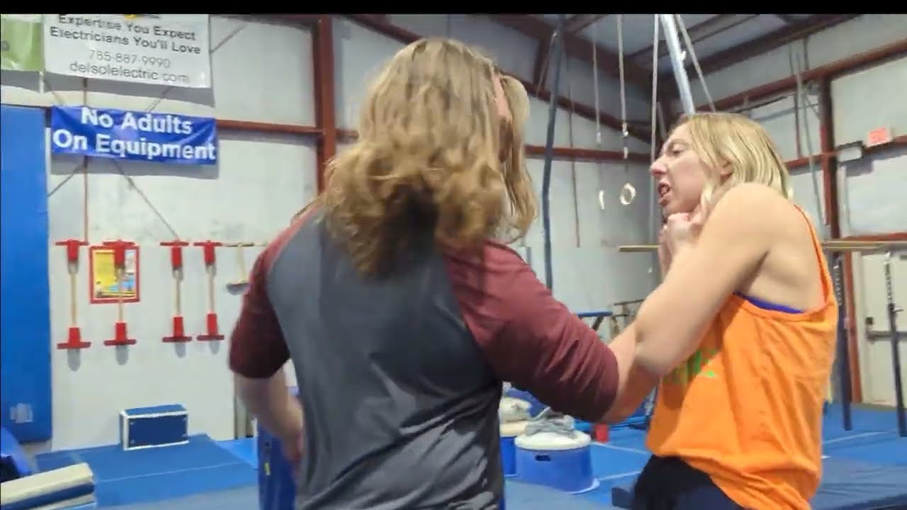 Strangle Dangle