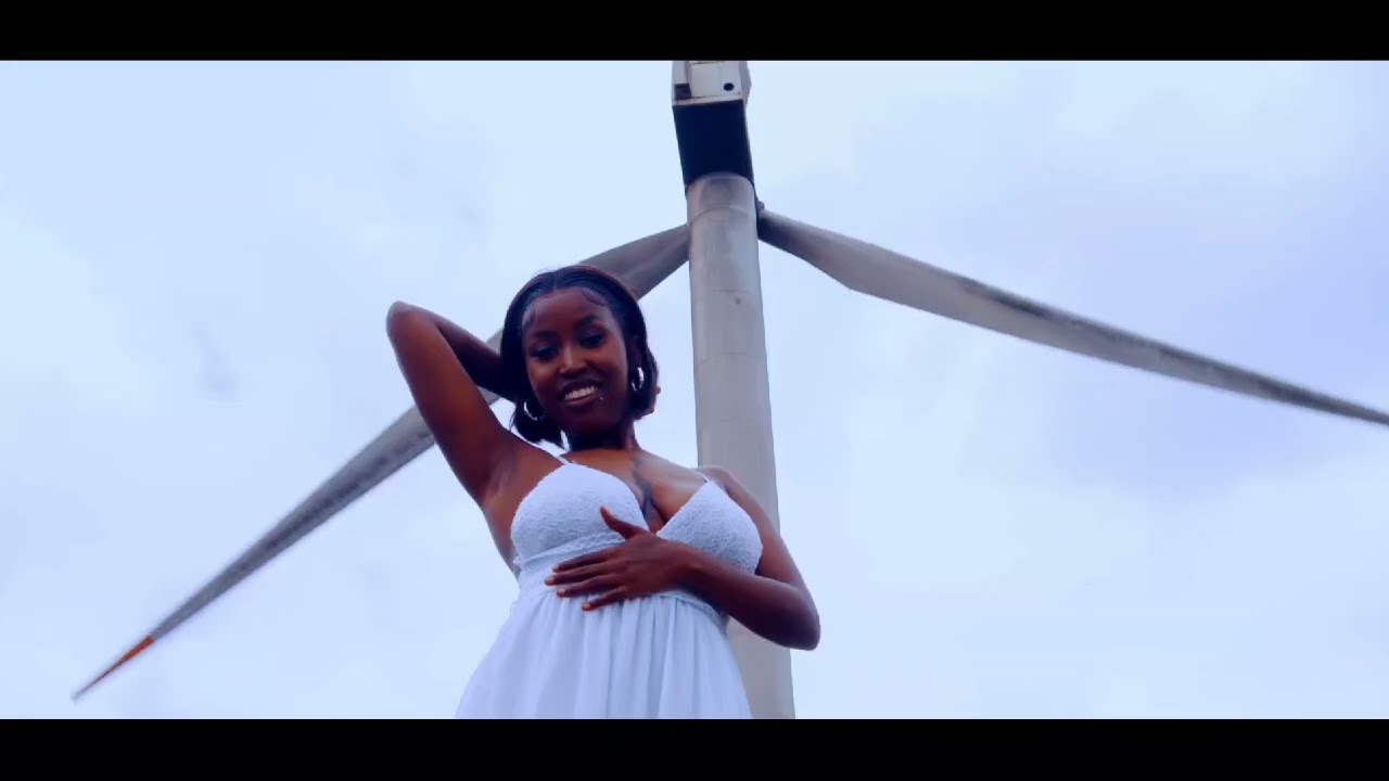 AmazonDee-WAO (official video)