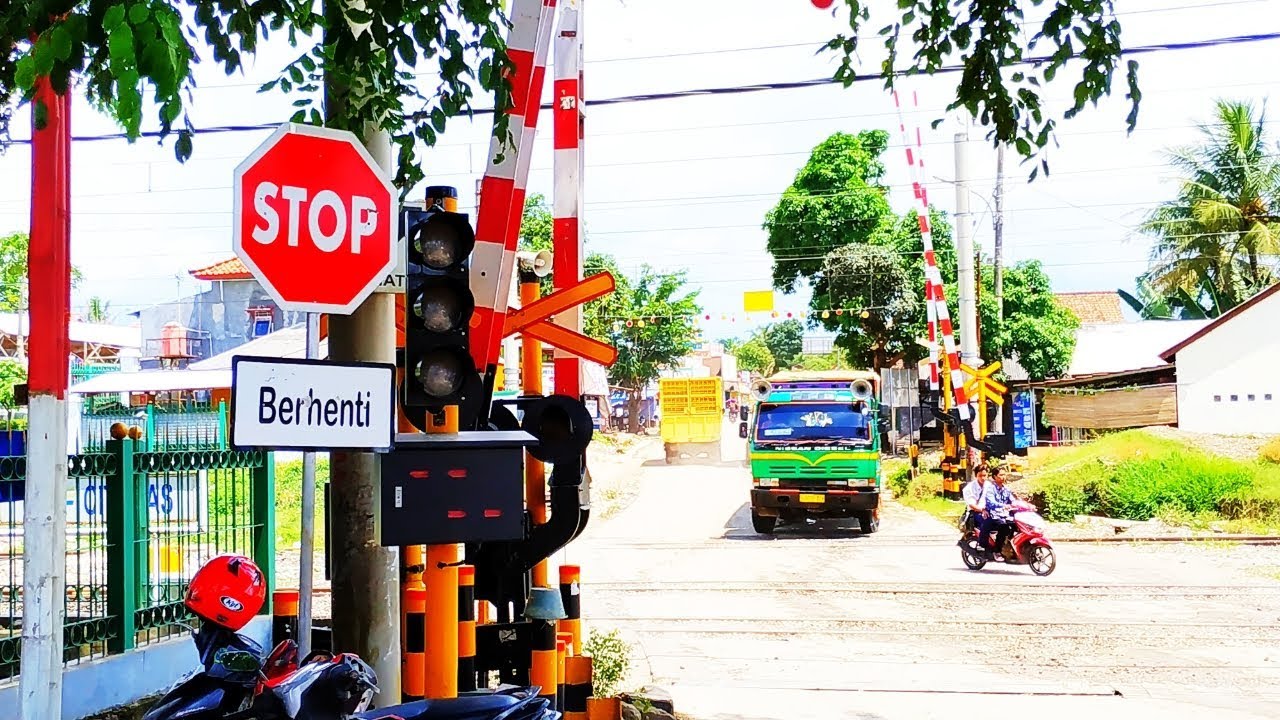 Sirine UNIK New Palang Pintu Kereta Api KRL BARU Perlintasan KA Stasiun Citeras JPL 174