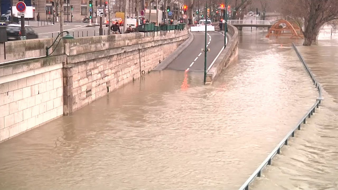 La ciudad de París se inunda mientras el Sena continúa creciendo