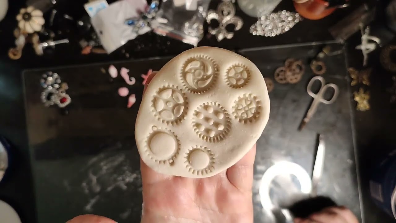 ♻️moldes con porcelana fría Yobi @yobankaart-manualidades
