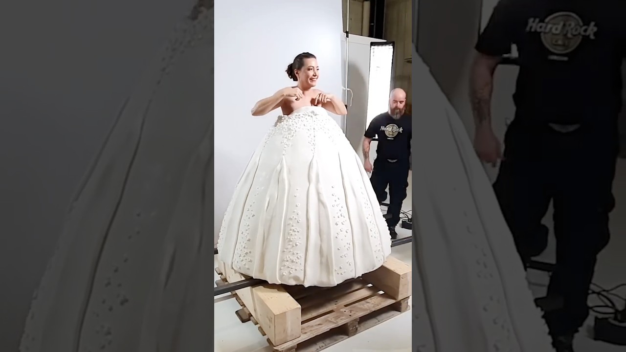 This wedding dress is made from CAKE 🍰