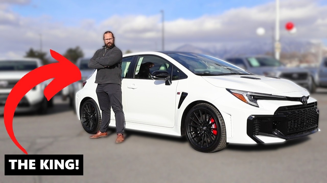 KR&Oacute;L! //2026 Toyota GR Corolla Premium Plus//