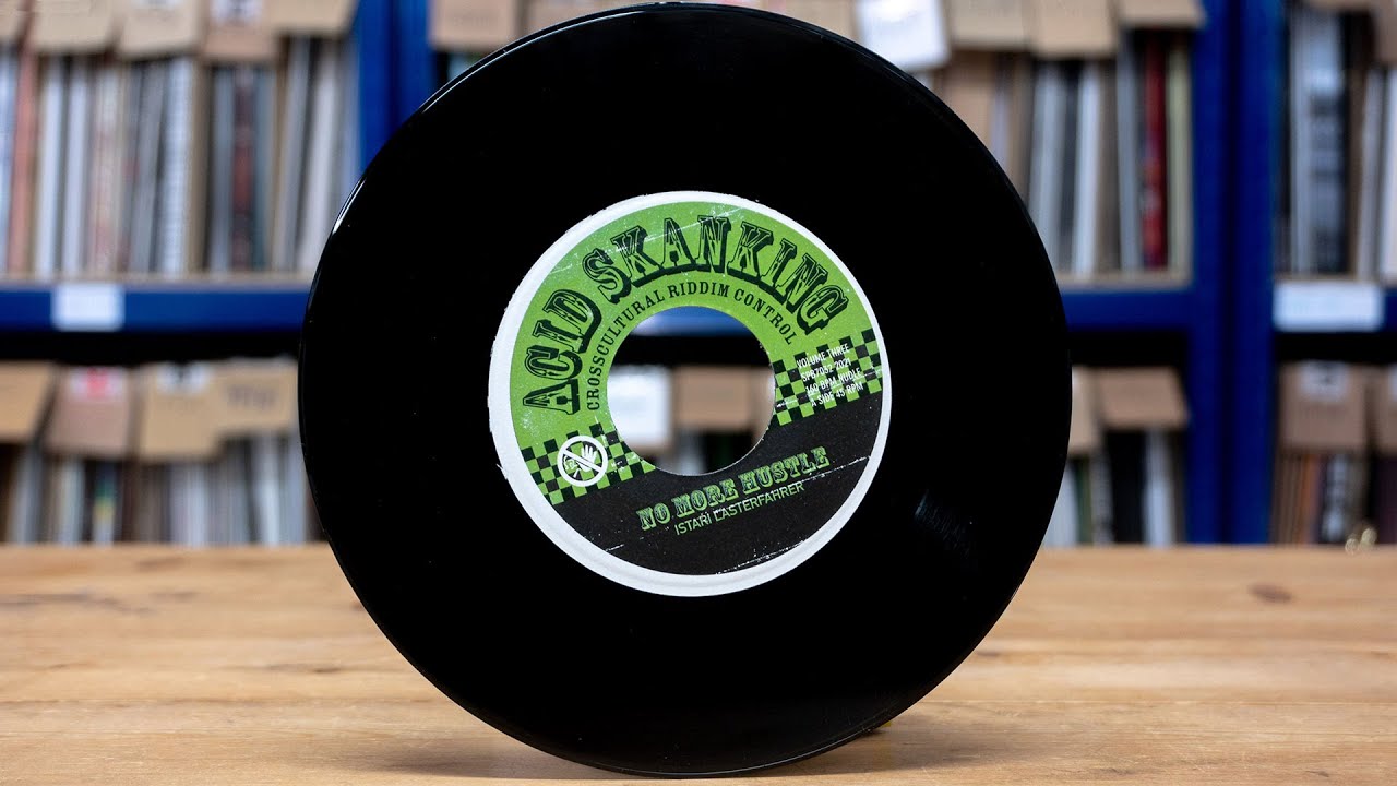 Istari Lasterfahrer - No More Dub | Sozialistischer Plattenbau
