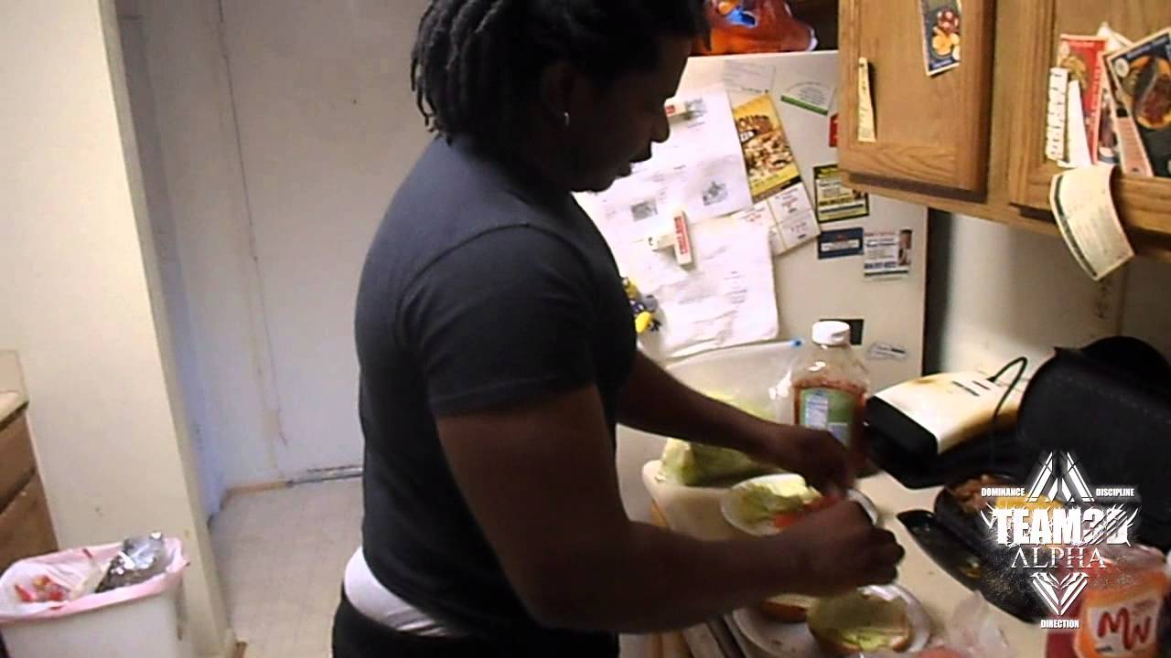 DELICIOUS homemade Cheeseburger for Fat Loss...5min to make