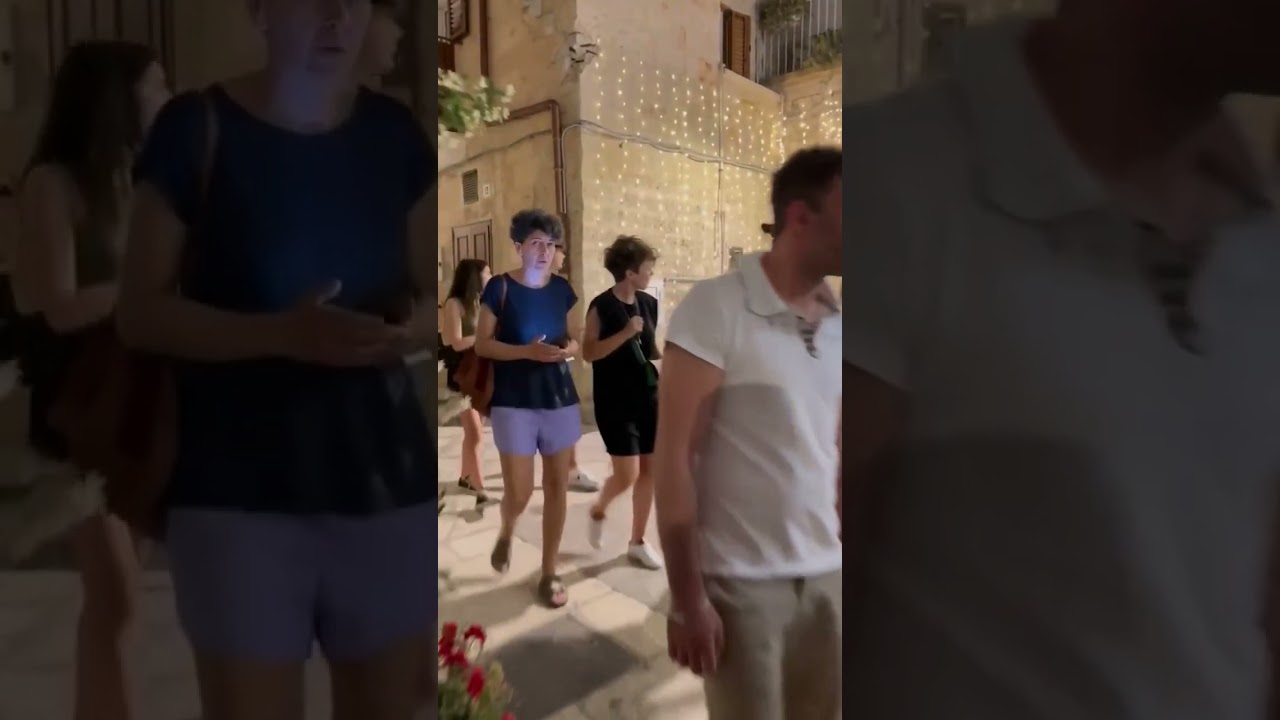 Nightlife in Italy | Night Walk in Polignano | Polignano a Mare, Italy. #shorts #italy #travelvlog