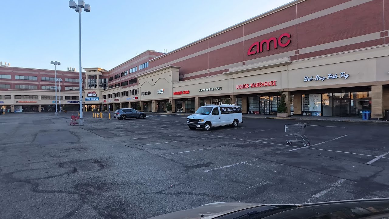 Driving Tour of Bay Plaza Mall in the Fall | Explore the Bronx’s Largest Shopping Center