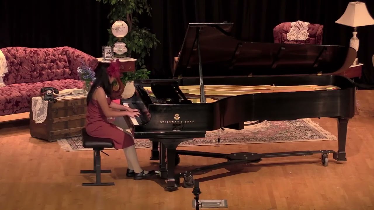 Lilianne Tao plays 