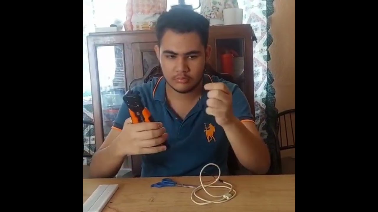 Cargador de celular a fuente de energía para Protoboard
