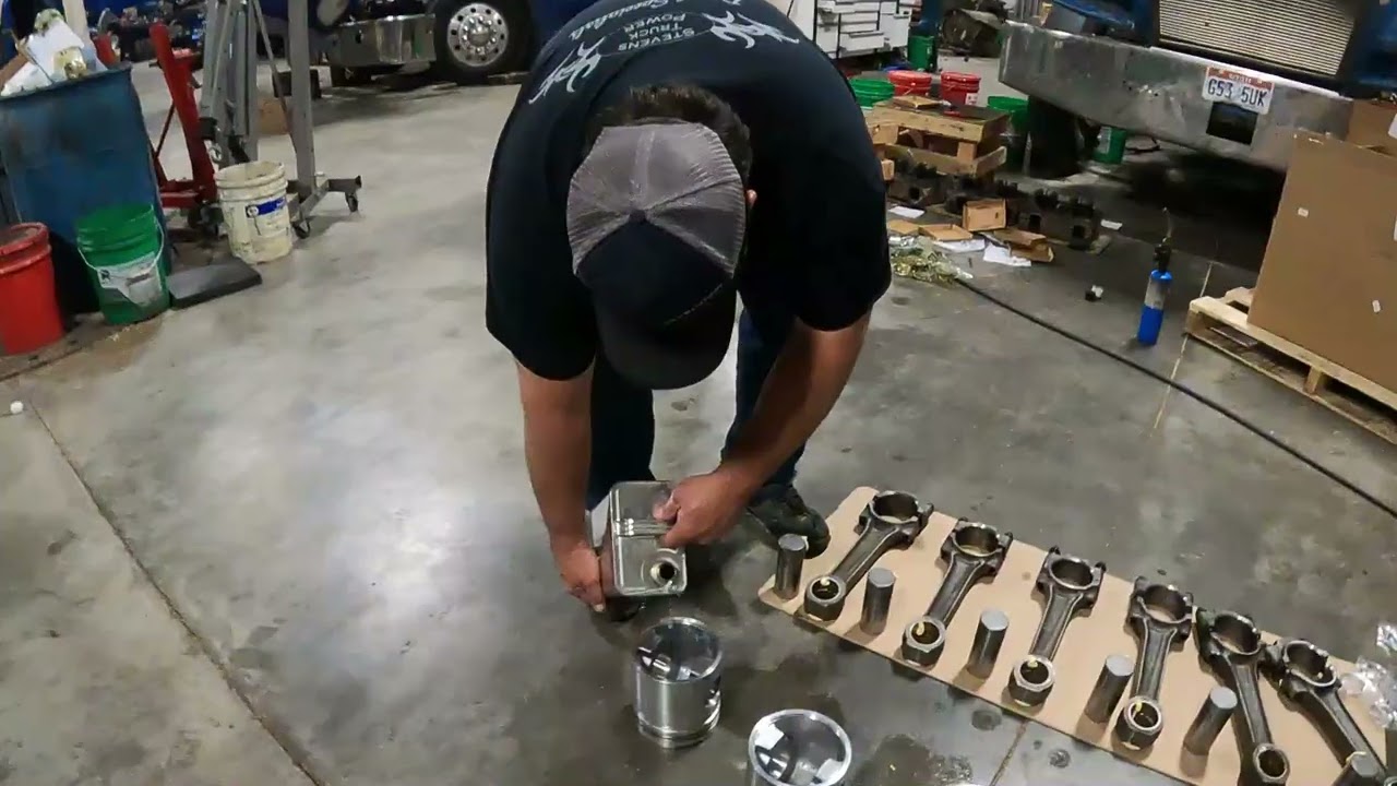 Pistons & Liners Go Together On The Big Cam Cummins