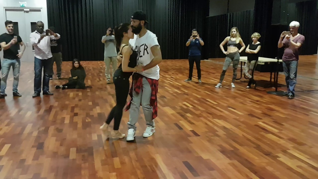 Nuno and Vanga acrobatic show moves in kizomba.
