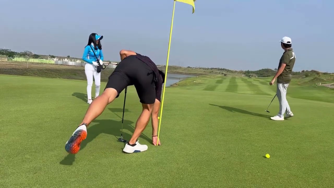 Quick 9 hole @Sedayu Indo Golf!!