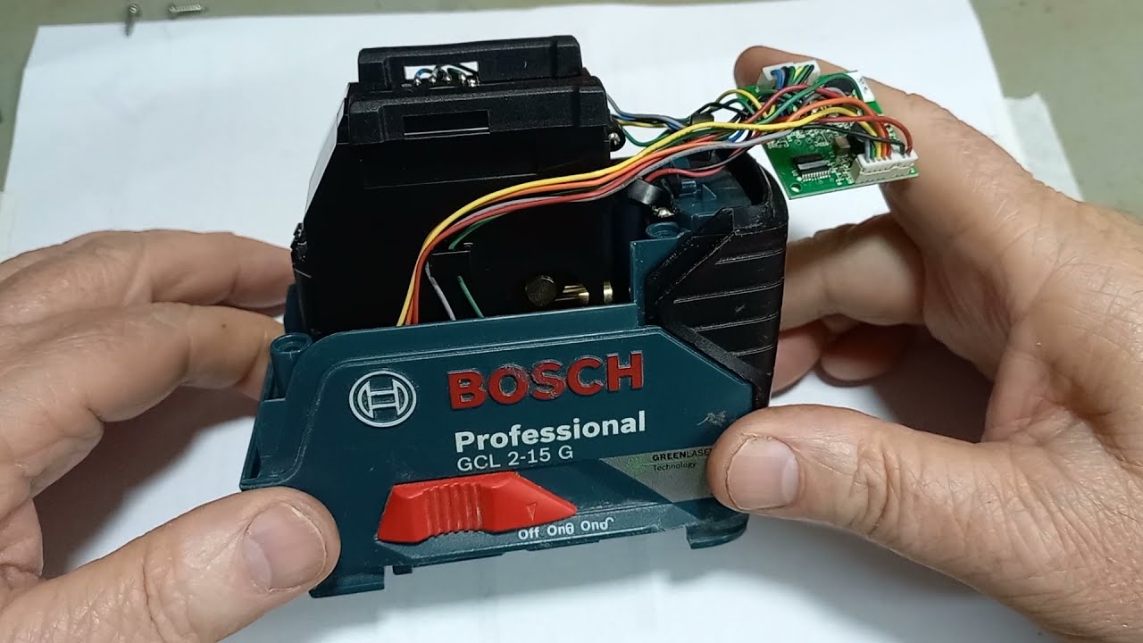 0029 - Nivel a laser Bosch GCL 2-15 G - CONSERTO NO PÊNDULO