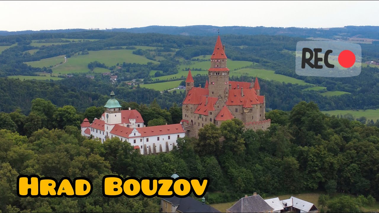 hrad Bouzov 9.8 025 - dron