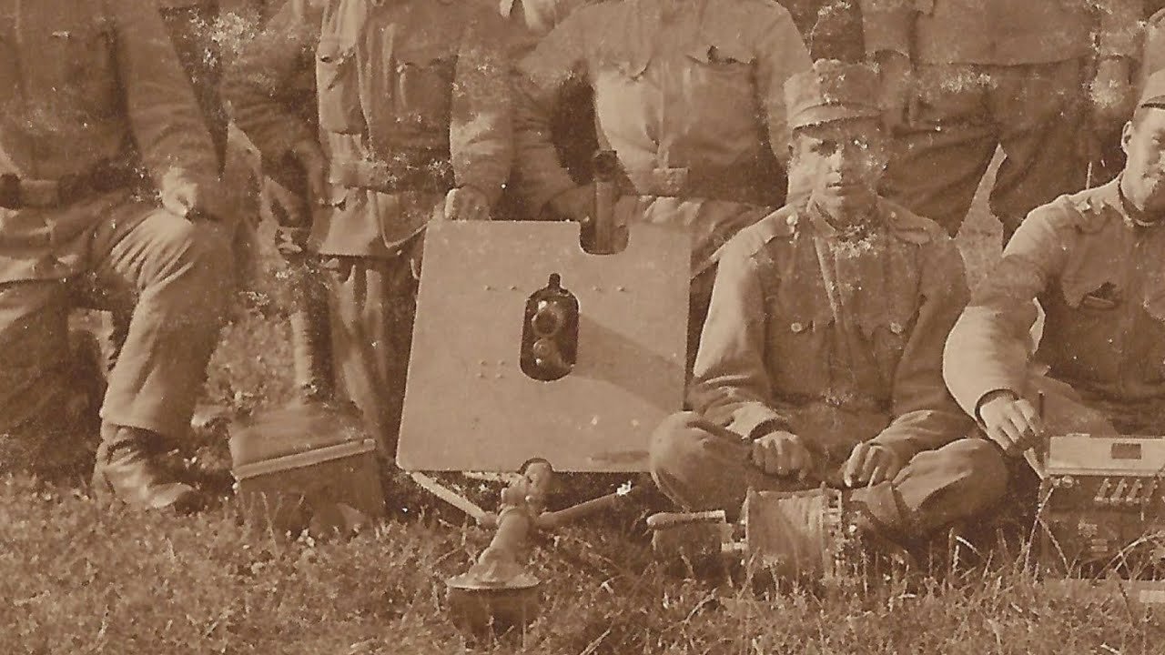 the Austro- Hungarian 37 mm Infantry gun M15