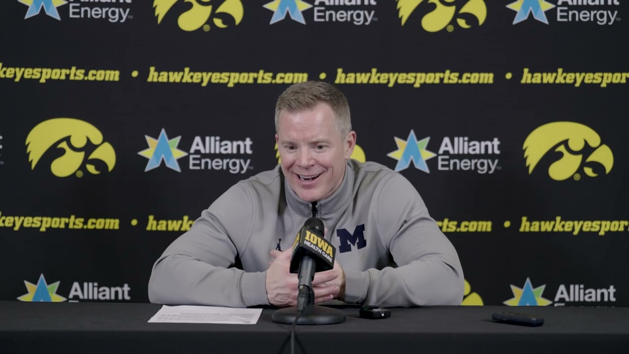 Presser: Dusty May speaks after Michigan men's basketball gets a TIGHT win over Iowa on the road