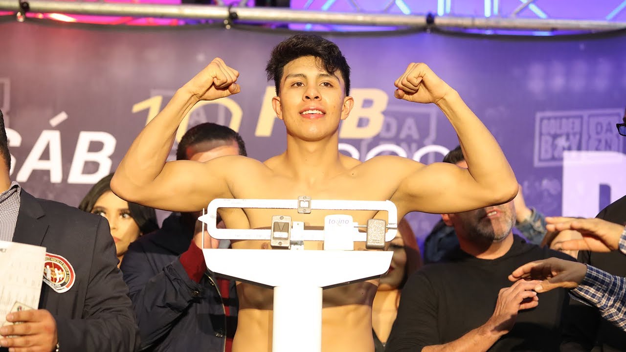 Jaime Munguia vs D'Mitrius Ballard on weight for clash in Tijuana