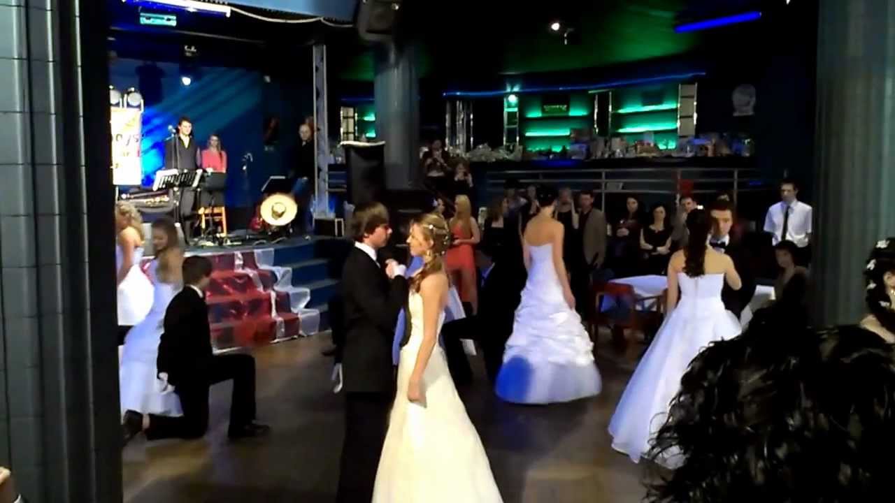 Polonéza,večírek ZŠ Mánesova 2013