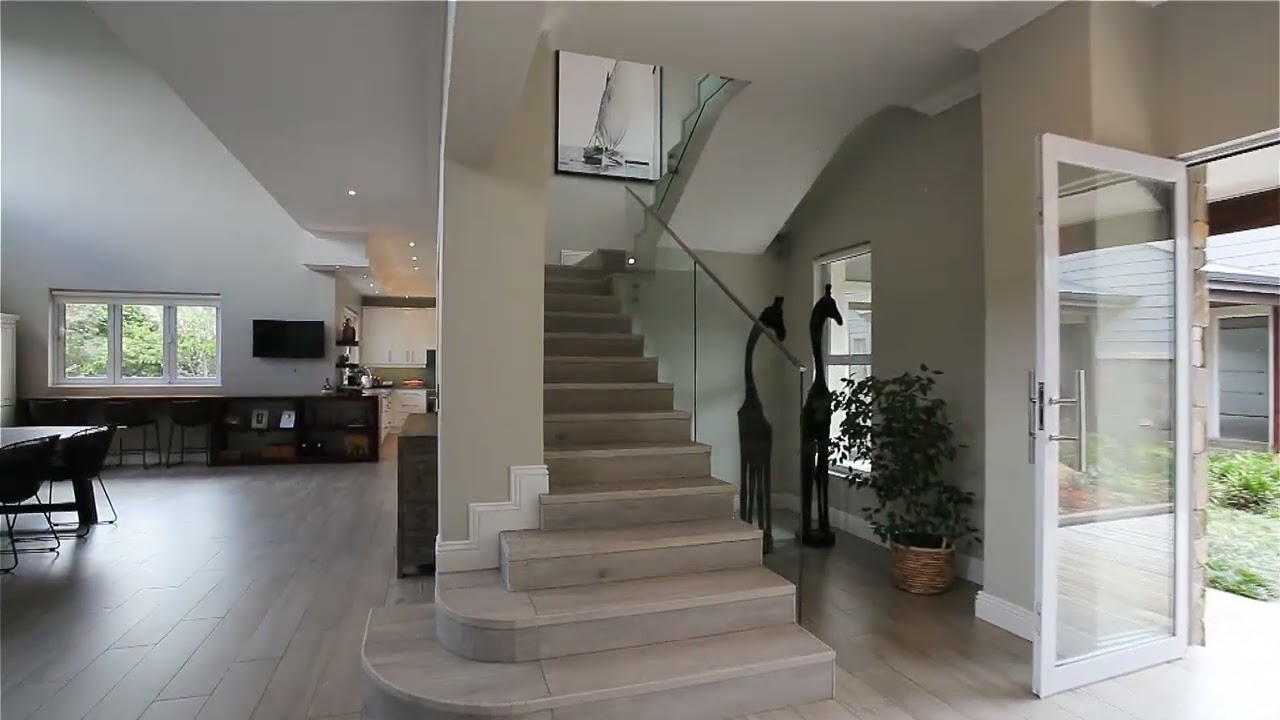 5 Bedroom House For Sale in Steyn City, Midrand