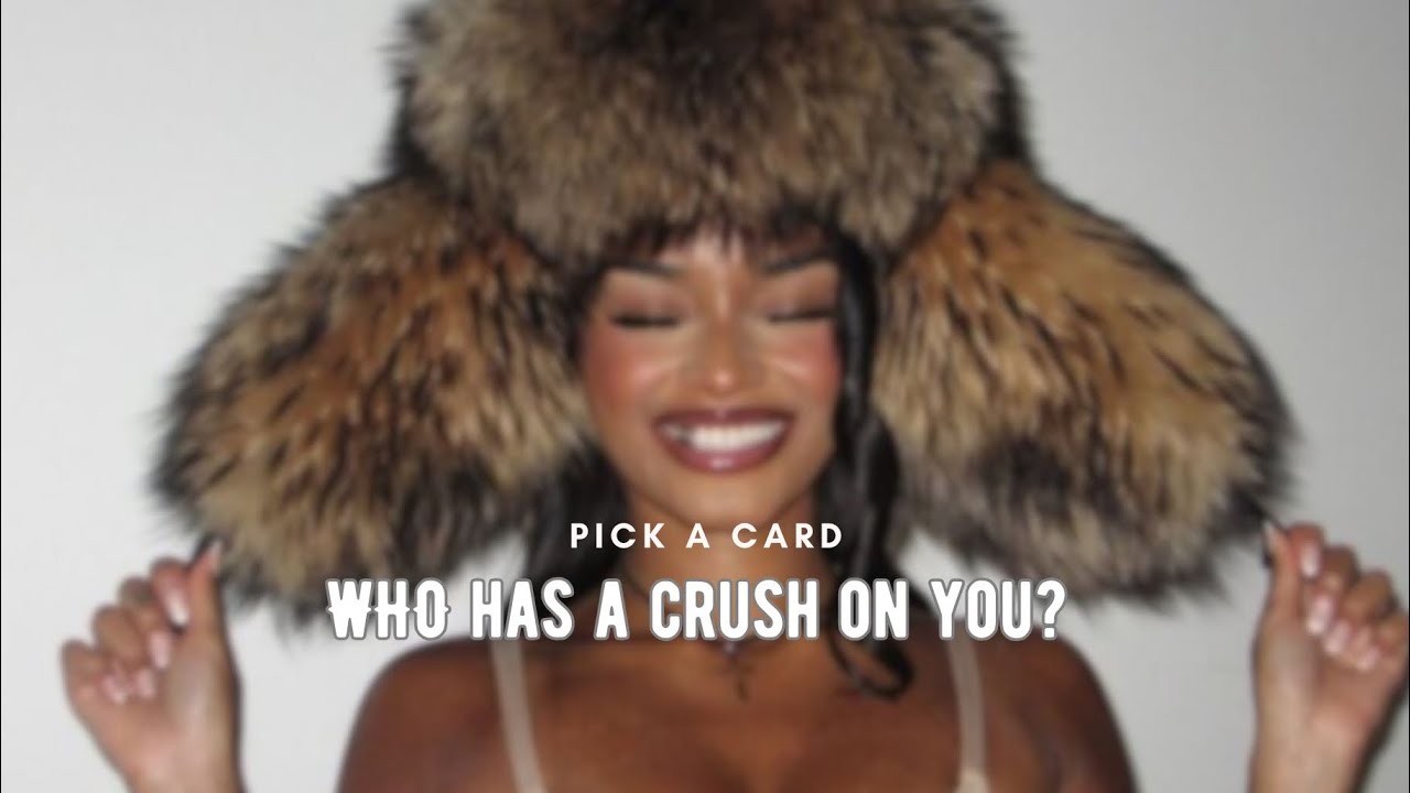 PICK A CARD: 💖WHO HAS A CRUSH ON YOU? #pickacard #tarot #tarotreading 