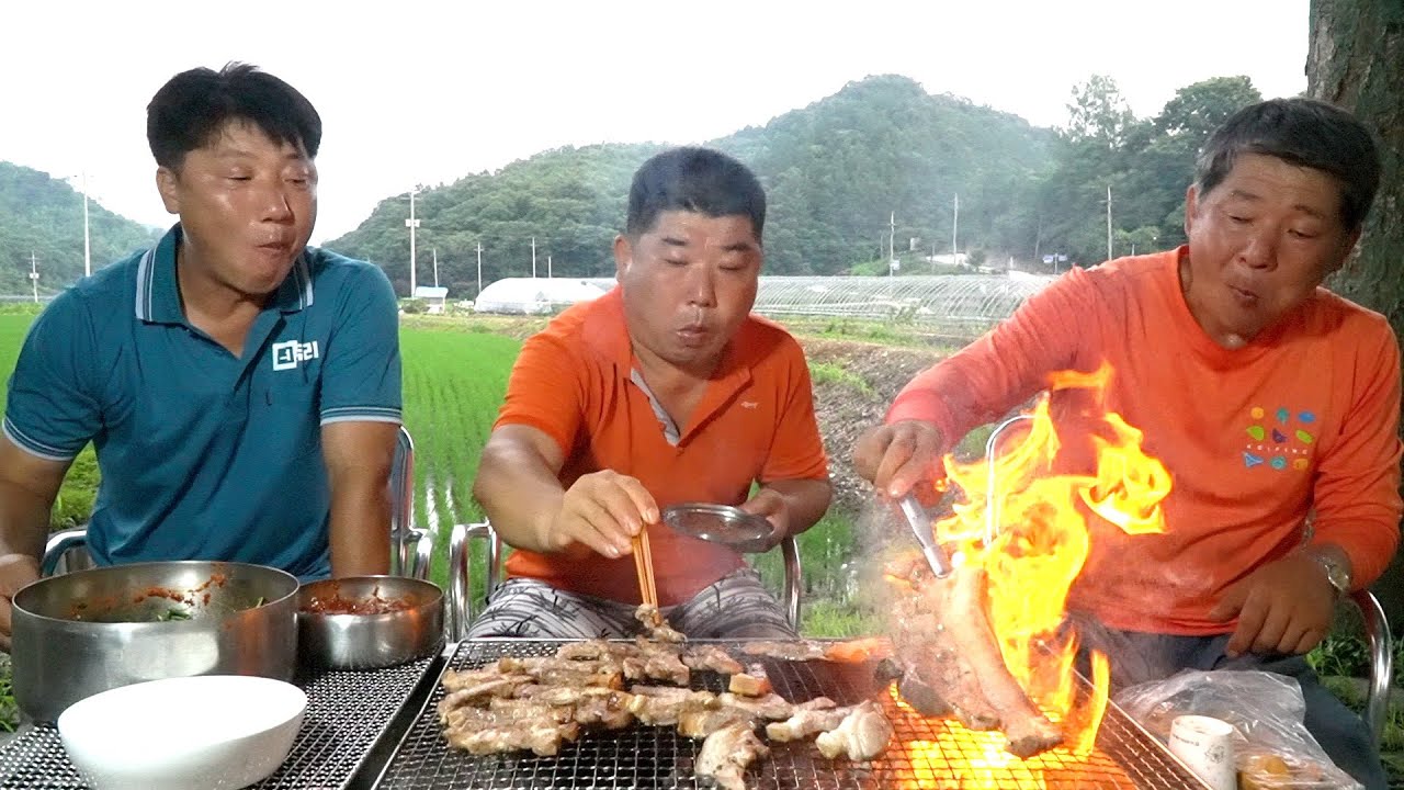 돼지 앞다리살 구이가 이렇게 맛있다고? [pig front leg meat roasted]