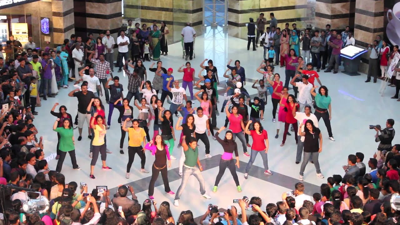 Independence Eve Flashmob at Lulu Mall - Official Video