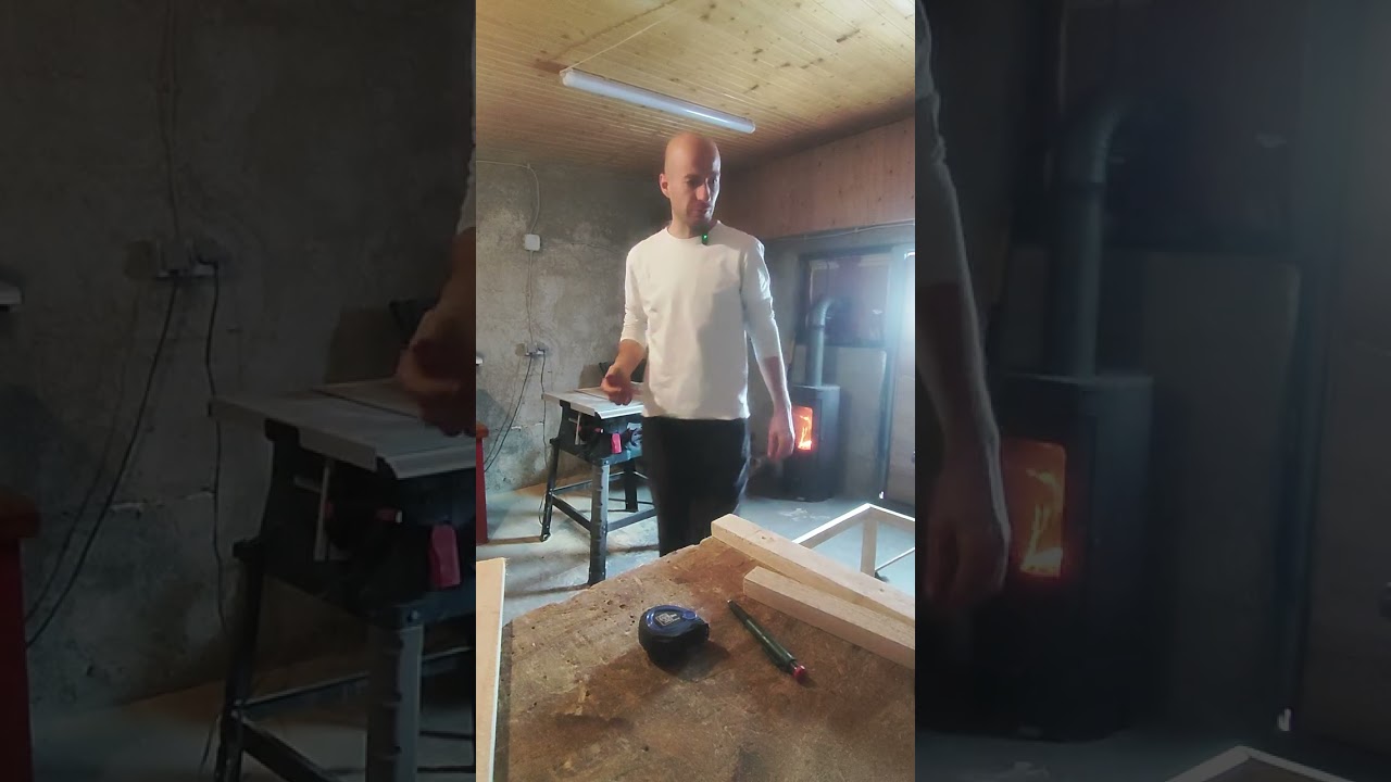 Building a Warm Pet House from Scrap Wood | 2cm Insulation & Shingle Mosaic 🐾