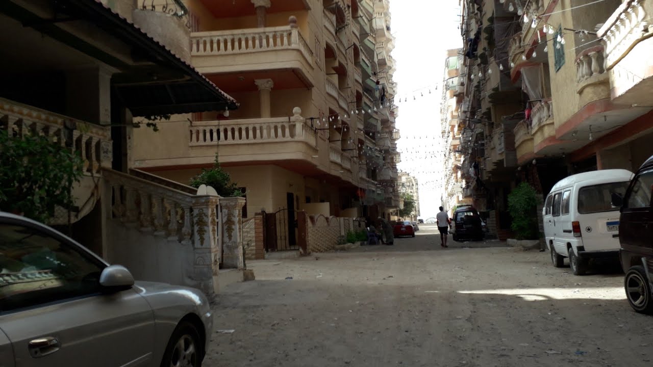 شارع داوود خطاب من عند البحر وهنطلع على شارع الجمعية و الهانوفيل الرئيسى فى العجمى الإسكندرية