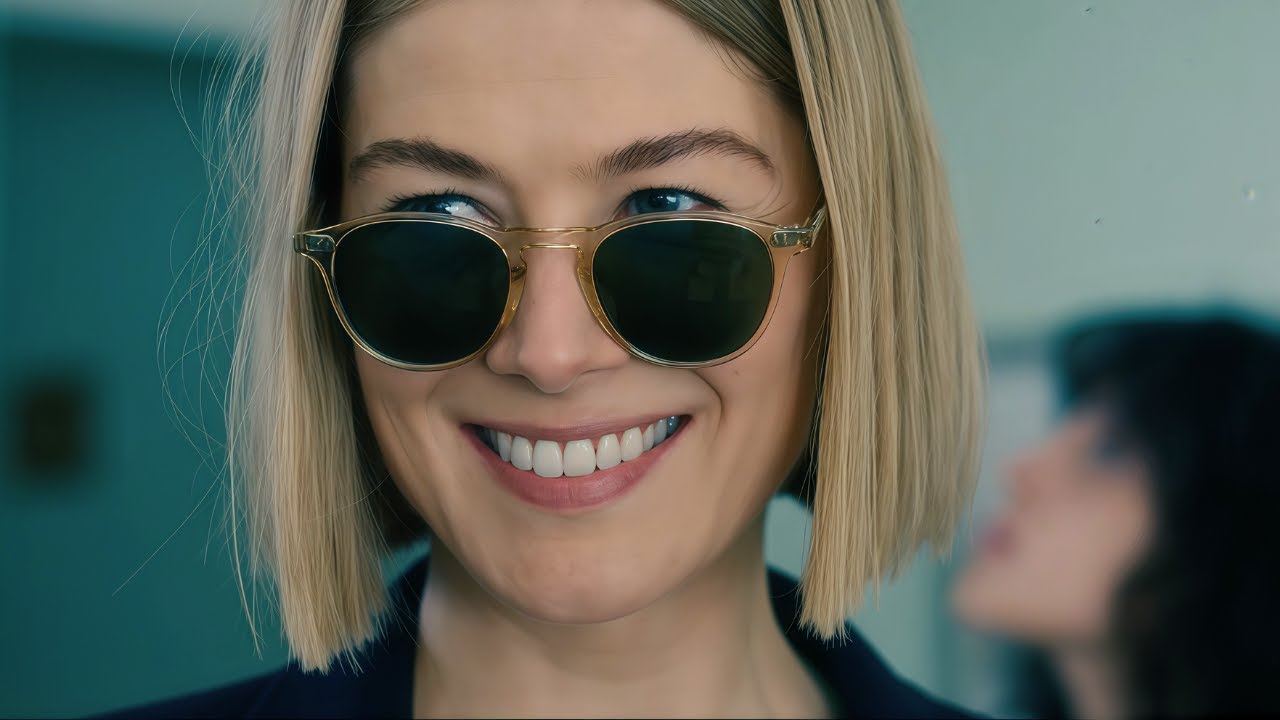 Woman Exploits the Elderly Until She Targets the Mother of a Russian Mob Boss | I Care a Lot Recap