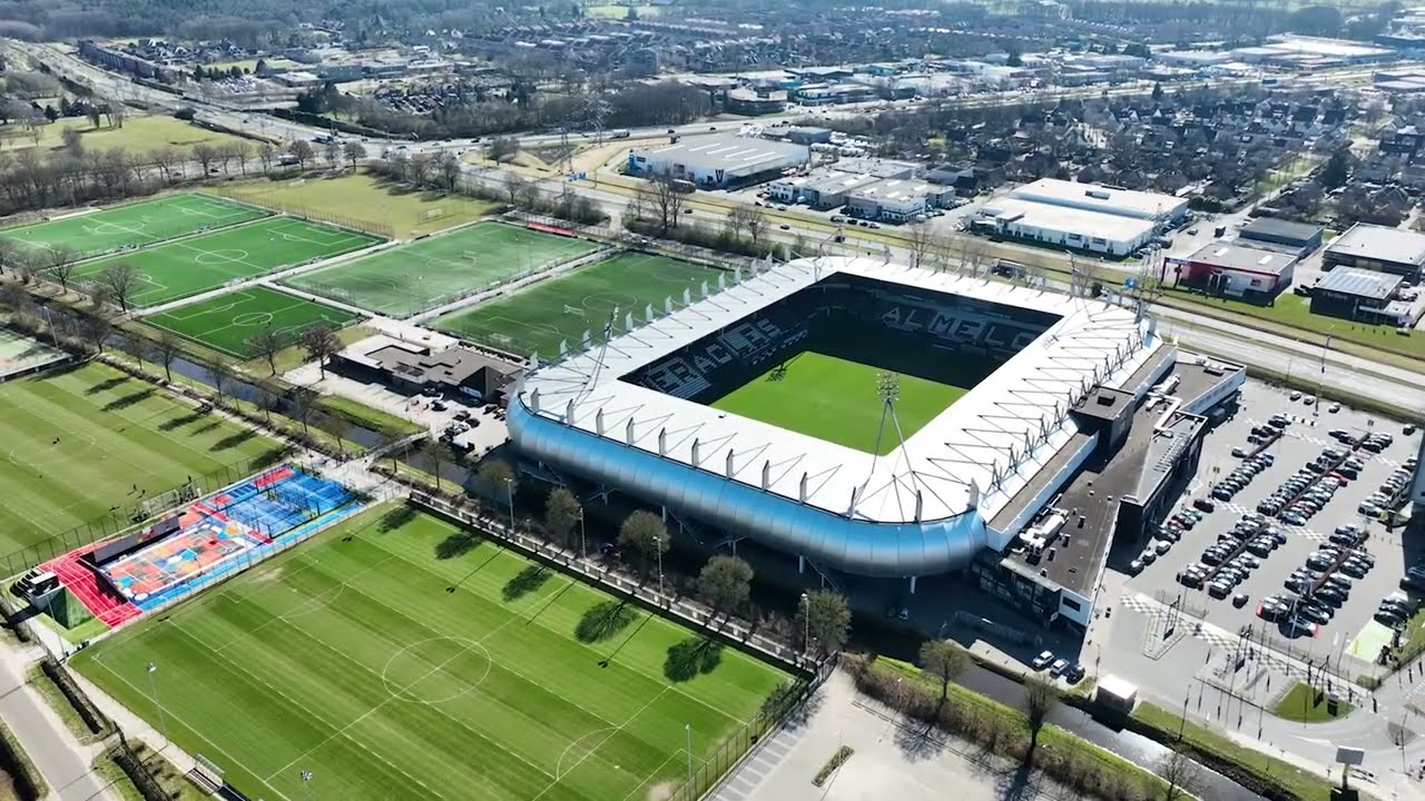 Heracles stadionveld & trainingscomplex inclusief watermanagementsysteem en Athletic Skills Model