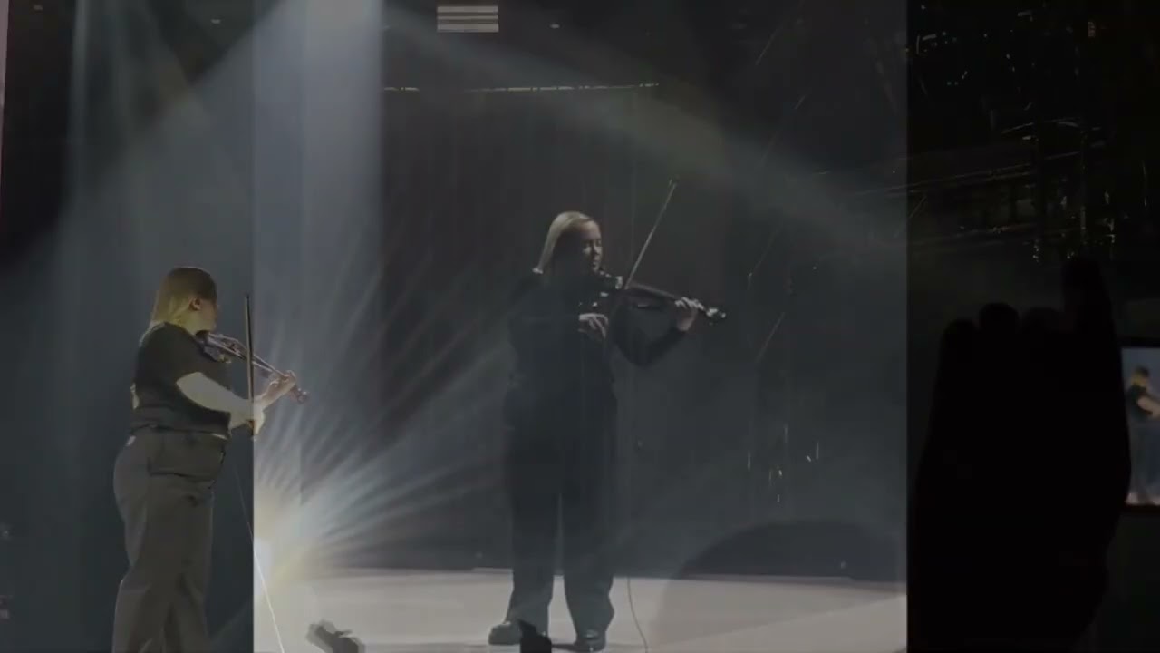 Lena Live Tour 2024 - Brown Blue Eyes / Good Again