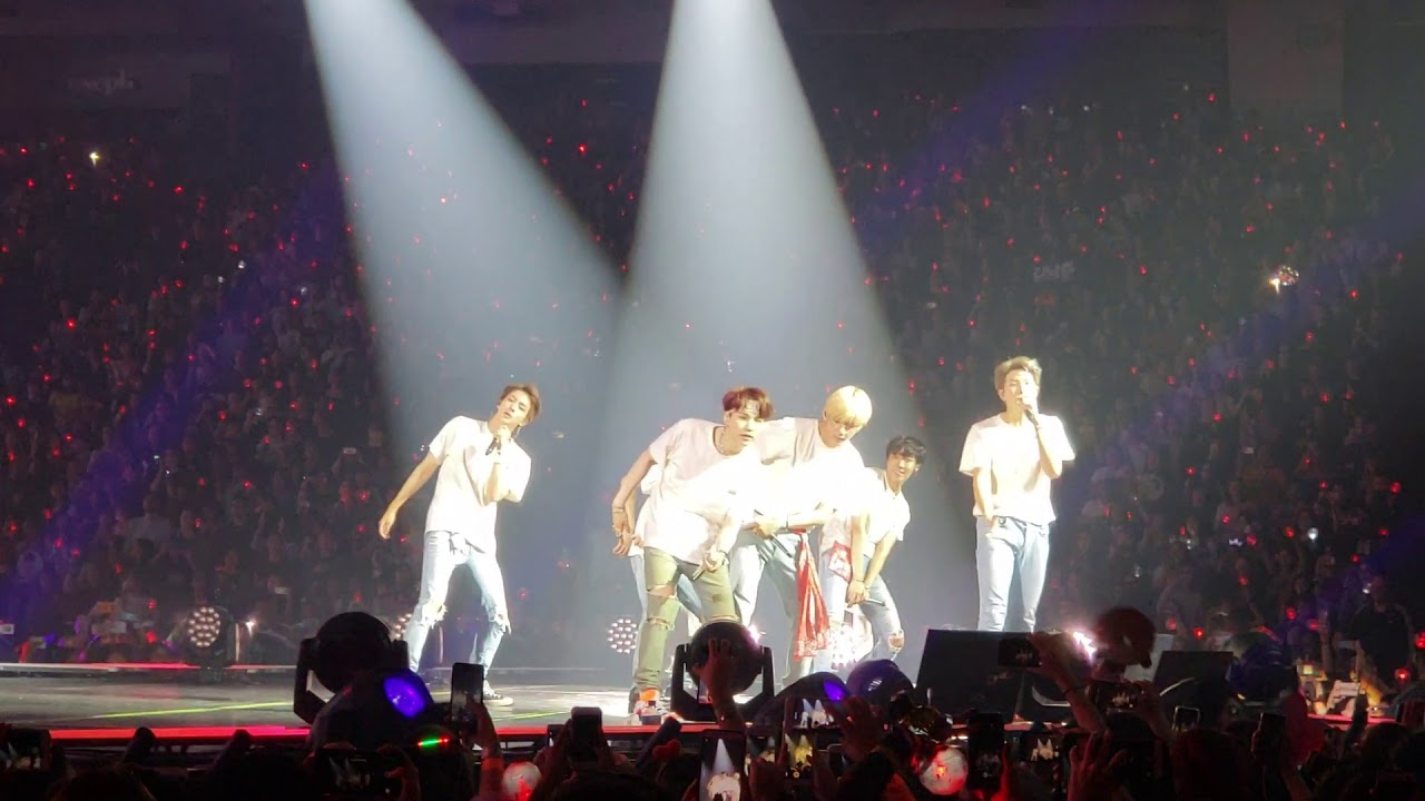 180922 BTS 방탄소년단 concert - Anpanman @ Love yourself tour in Hamilton/canada day 2
