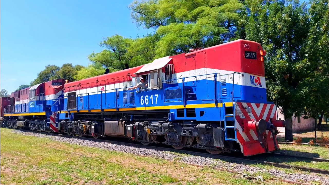 [4K] Lindo, variado y colorido tren vacio de NCA pasando por Marcos Juárez rumbo al oeste!!!!!!