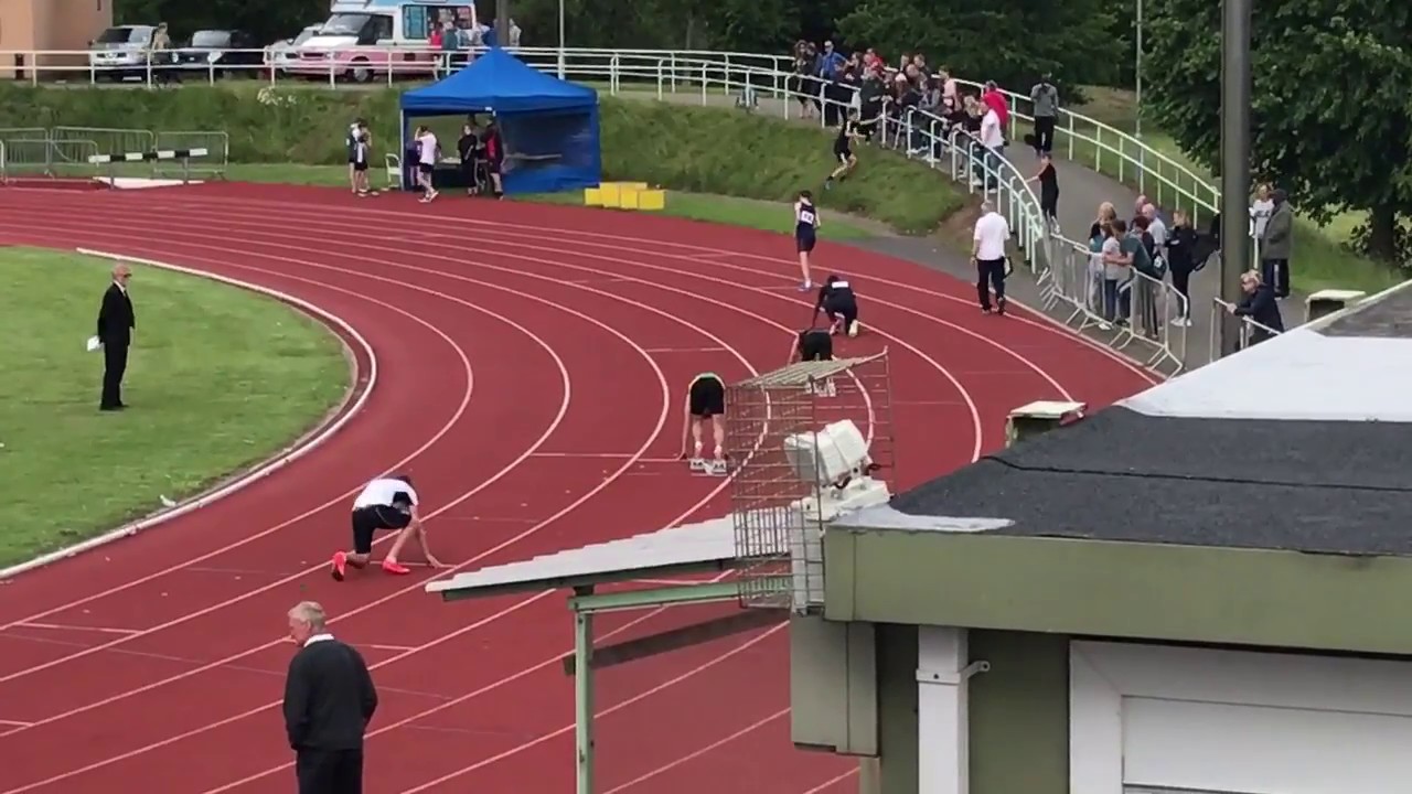 Evan Blackman u17 400m 49.7