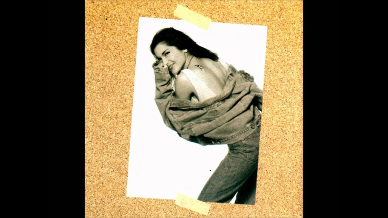 07.Despina Vandi-Den yparxei tipota [Gela mou 1994] Lyrics HD