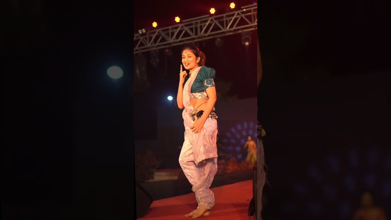 Gautami Patil - कुण्या गावाचं आलं पाखरू | Kunya Gavacha Aala Pakharu | Lavani | Marathi Gaani