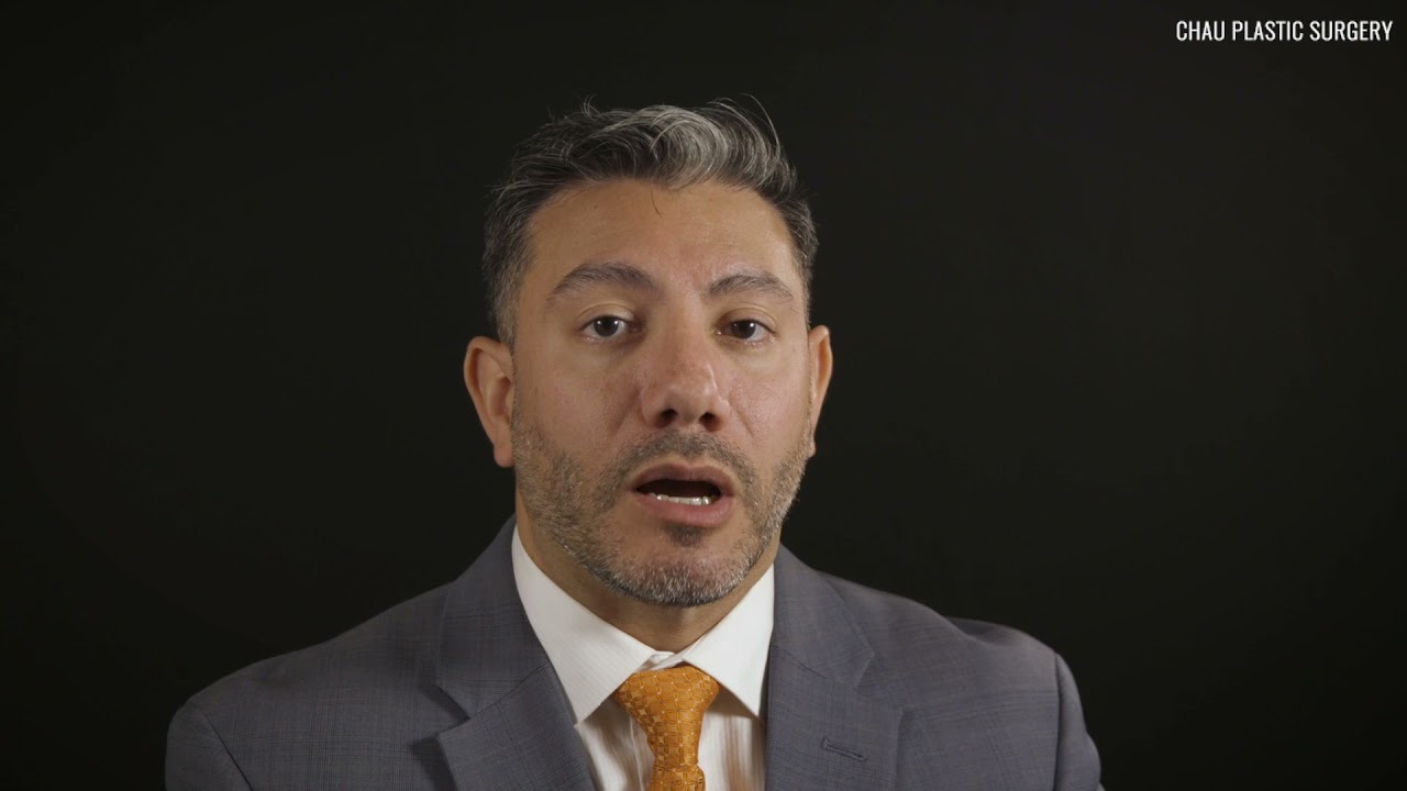 Can a plastic surgeon fix my umbilical hernia and torn abdominal muscles? | Detroit Plastic Surgeon
