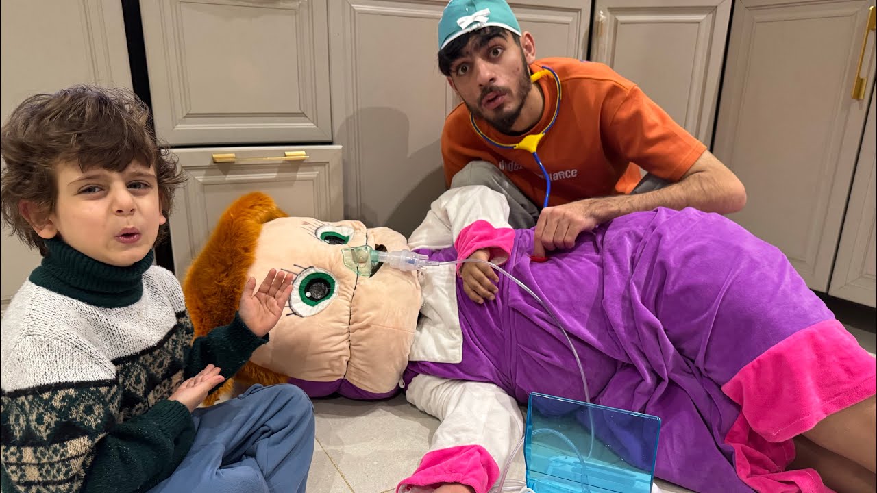 سكتش فهودي والبطريق كسرو جوال ماشا وصارت بالمستشفى 😭💔