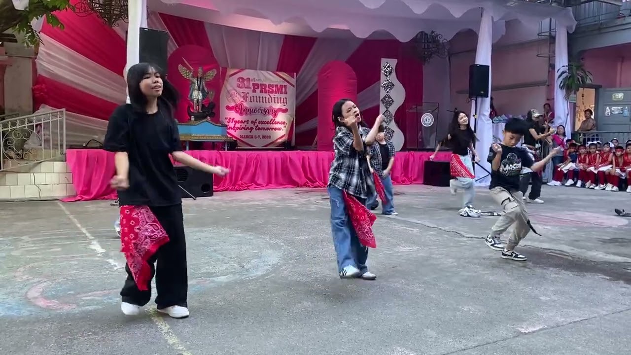 Grade 5 dance contest