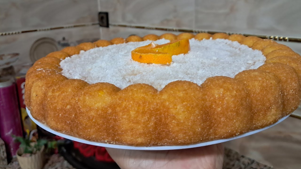 بسبوسة🍊🍊 ساهلة والمقادير بساط...للتحمر لليك الوجه مع ضيافك منقولش ليك على مذاق فيها👌🏼👌
