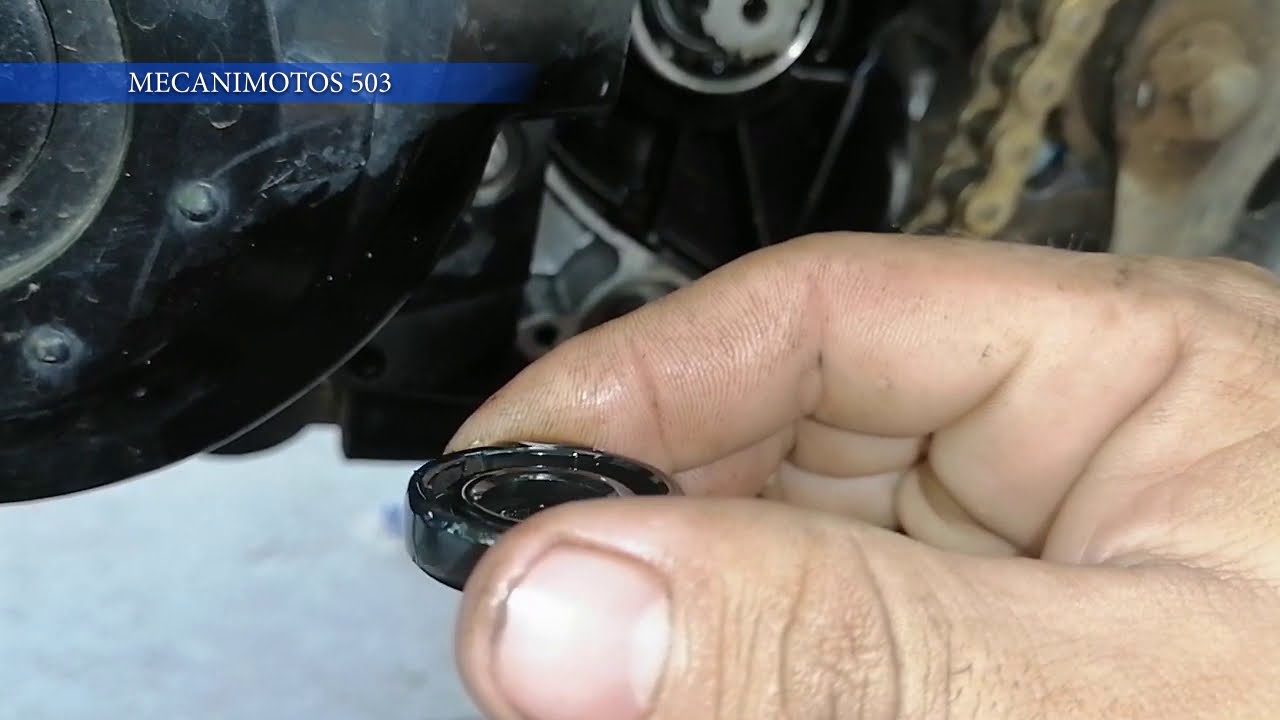 Como Cambiar Retenedor de Eje de salida y palanca de cambio de una moto