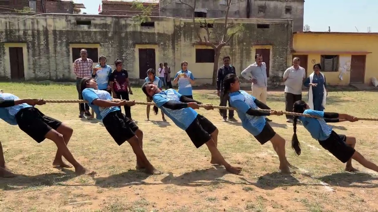 Tug of war 