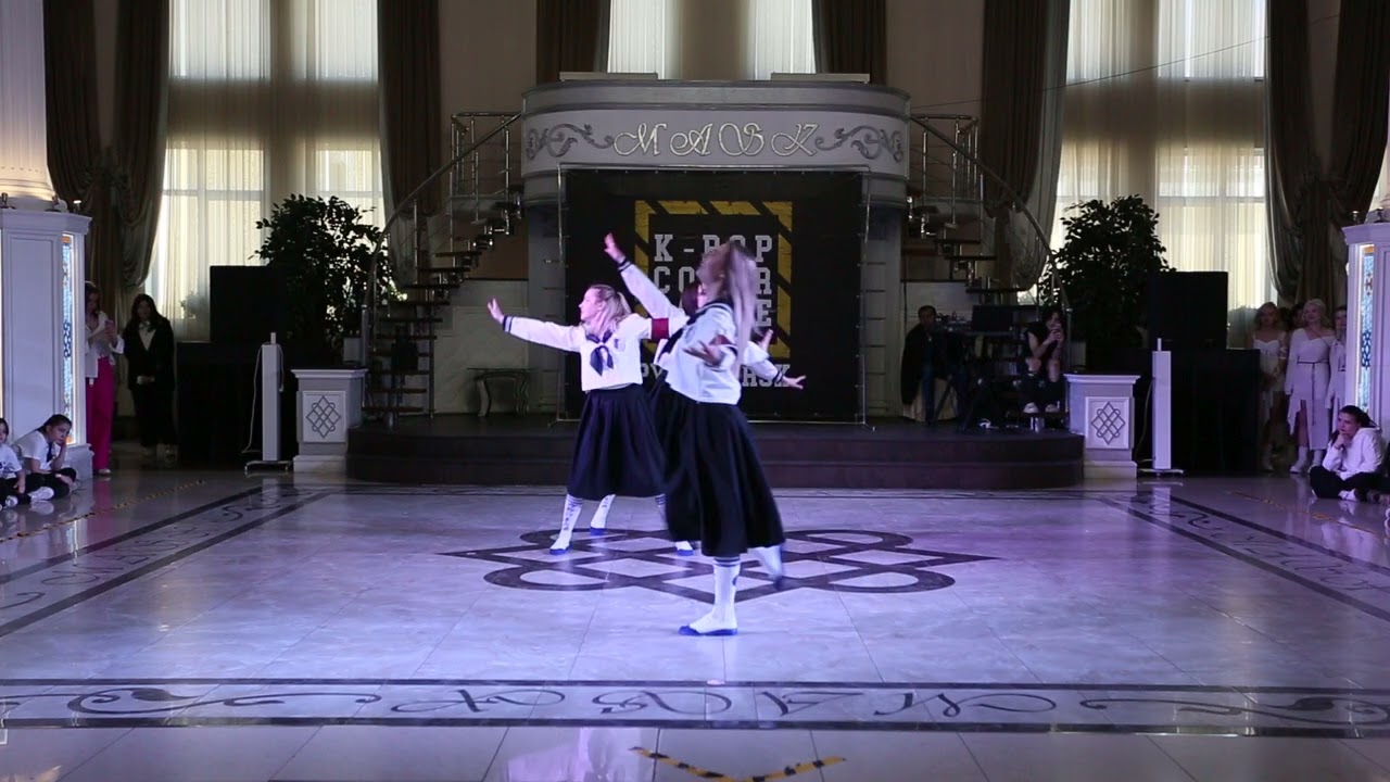 GLOW - Attarashi Gakko - Seishun wo kirisaku hado