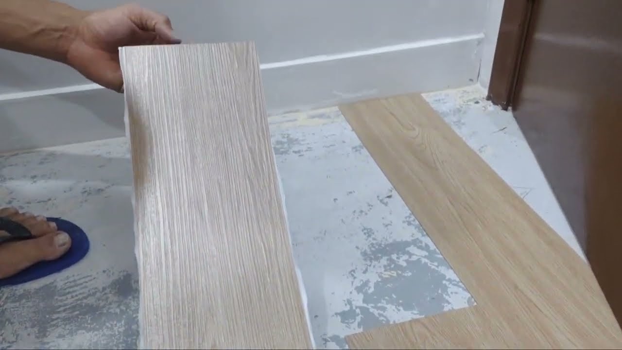 Como começar a instalar piso vinílico autocolante dica para iniciante